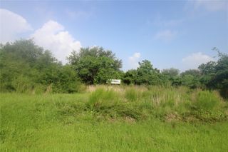 100 Kelly Lane, Smith Point, TX 77514