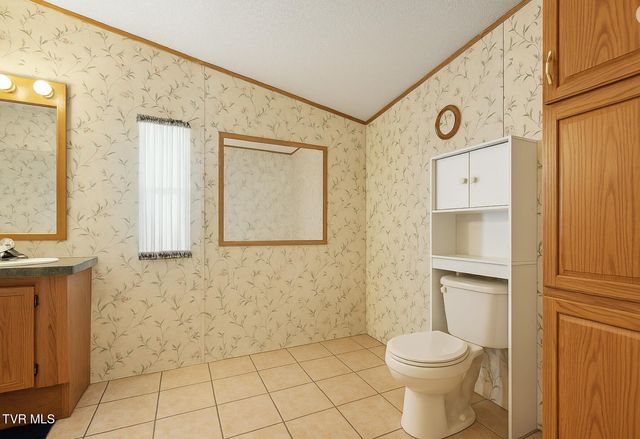 1032 Pleasant Drive, Jonesborough, TN 37659