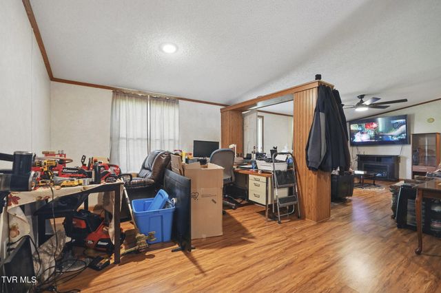 1032 Pleasant Drive, Jonesborough, TN 37659