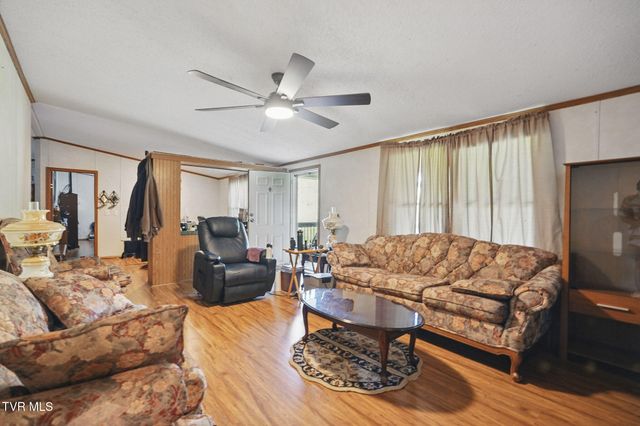 1032 Pleasant Drive, Jonesborough, TN 37659