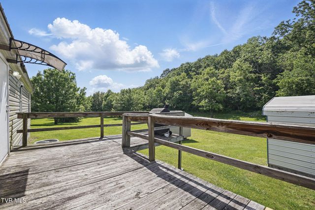 1032 Pleasant Drive, Jonesborough, TN 37659