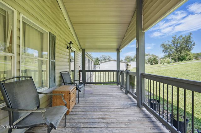 1032 Pleasant Drive, Jonesborough, TN 37659