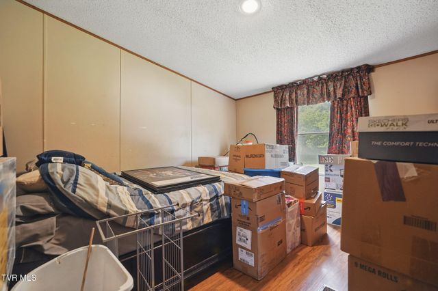 1032 Pleasant Drive, Jonesborough, TN 37659