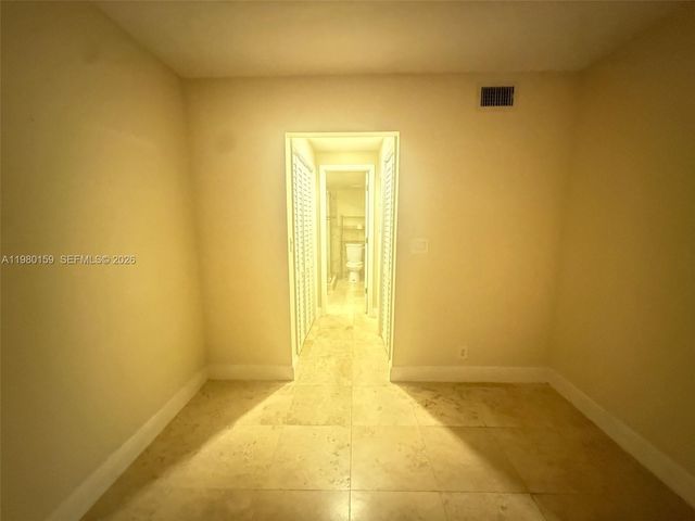 861 SE 22nd Ave 4, Pompano Beach, FL 33062