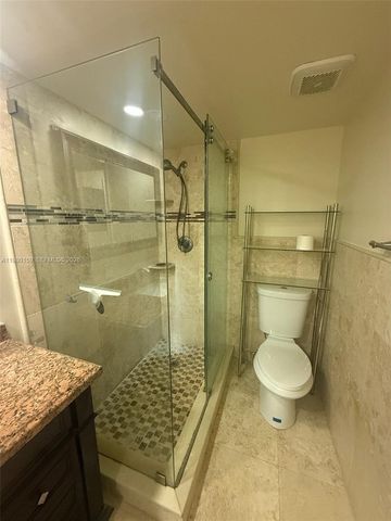 861 SE 22nd Ave 4, Pompano Beach, FL 33062