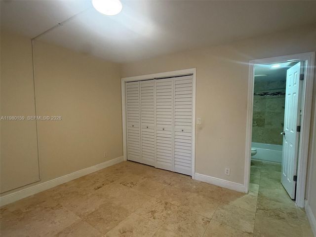 861 SE 22nd Ave 4, Pompano Beach, FL 33062