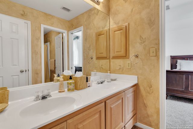 3 GREENS SHADOW, San Antonio, TX 78216