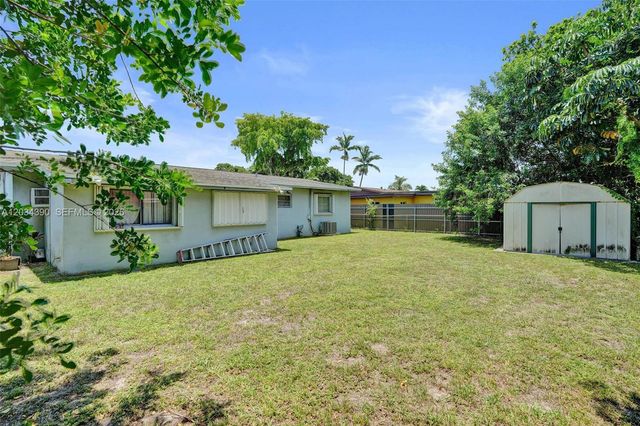 17132 NW 9th Ct, Miami Gardens, FL 33169