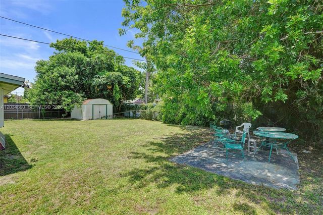 17132 NW 9th Ct, Miami Gardens, FL 33169