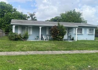 17132 NW 9th Ct, Miami Gardens, FL 33169