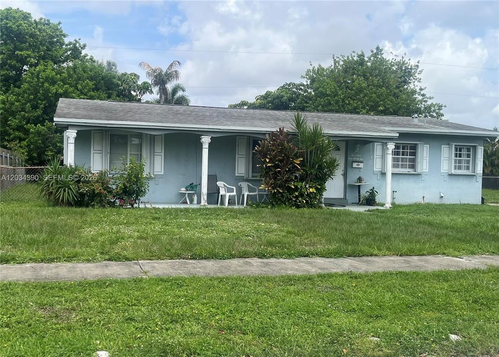 17132 NW 9th Ct, Miami Gardens, FL 33169