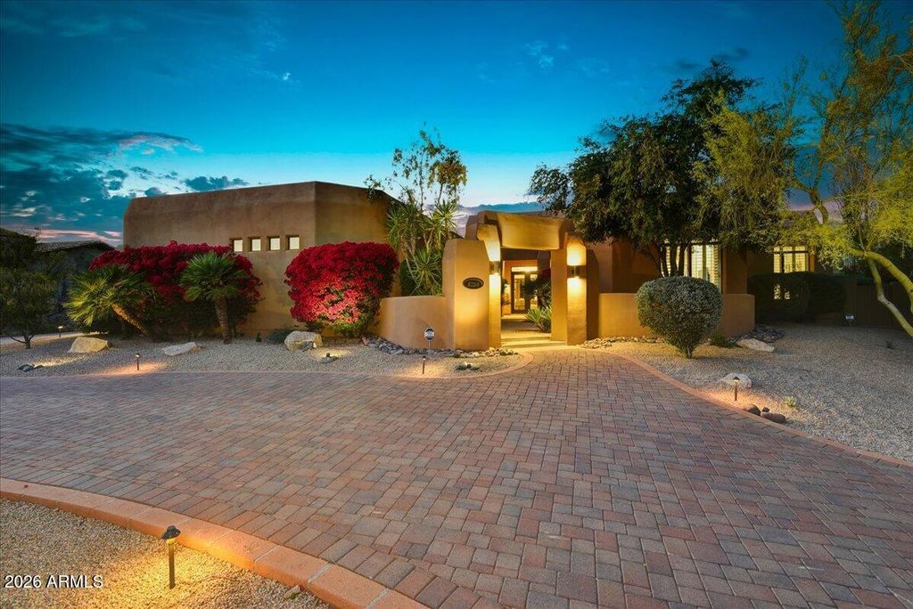 8290 E VIA DEL SOL Drive, Scottsdale, AZ 85255