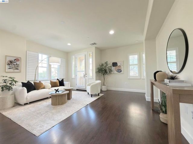 3662 Branding Iron Pl, Dublin, CA 94568