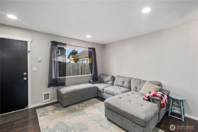 4801 61 st Street NE, Marysville, WA 98270