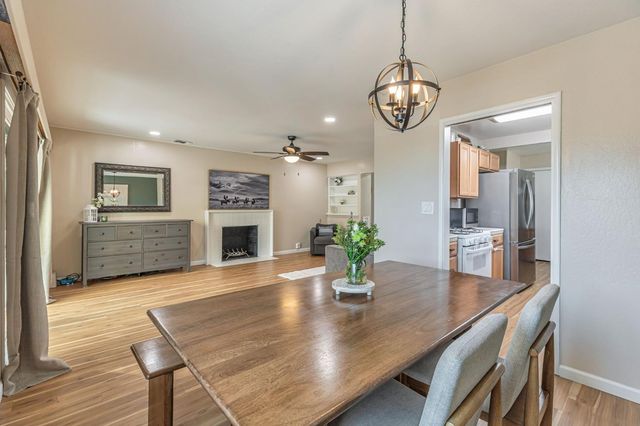 5200 Glide Ct, Sacramento, CA 95841