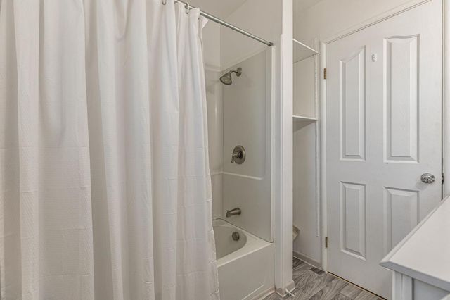 5200 Glide Ct, Sacramento, CA 95841