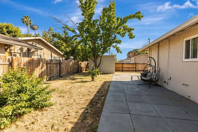 5200 Glide Ct, Sacramento, CA 95841