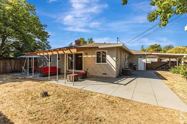 5200 Glide Ct, Sacramento, CA 95841