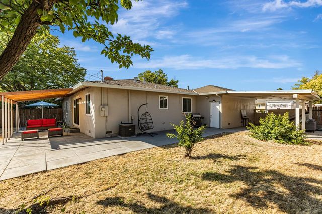 5200 Glide Ct, Sacramento, CA 95841