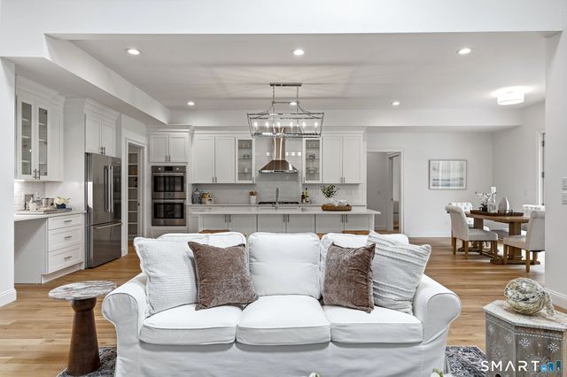 30-1 Lords Meadow Lane, Old Lyme, CT 06371