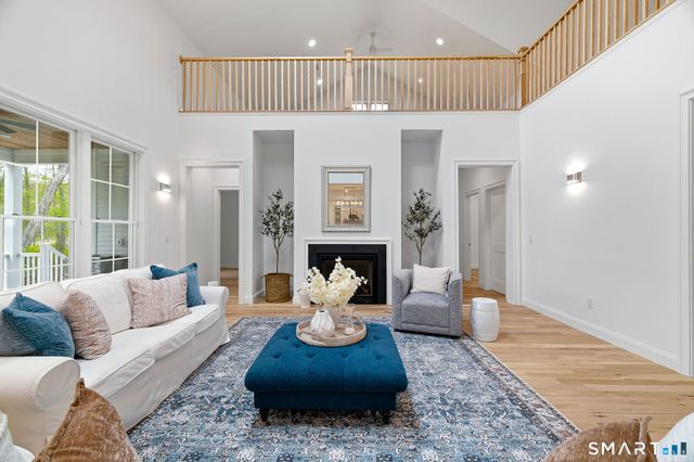 30-1 Lords Meadow Lane, Old Lyme, CT 06371