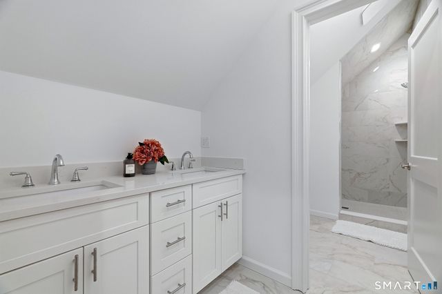 30-1 Lords Meadow Lane, Old Lyme, CT 06371