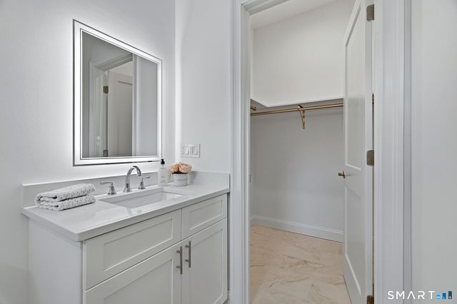 30-1 Lords Meadow Lane, Old Lyme, CT 06371