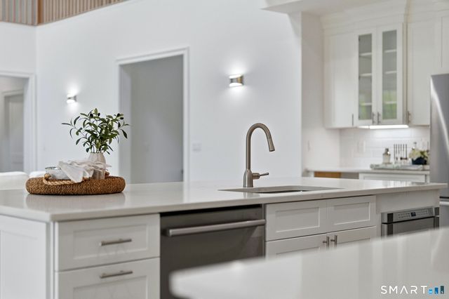 30-1 Lords Meadow Lane, Old Lyme, CT 06371