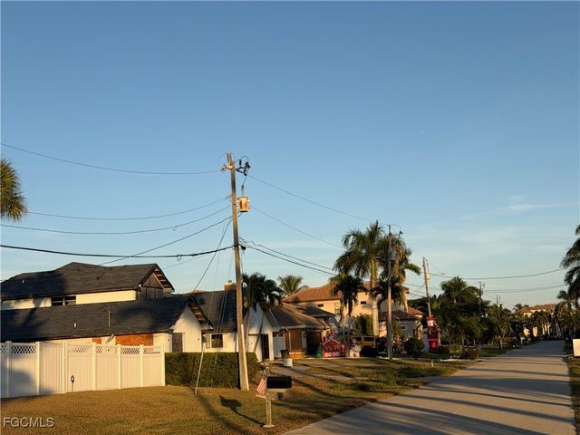 1531 SW 58th LN, Cape Coral, FL 33914