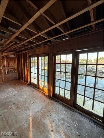 1531 SW 58th LN, Cape Coral, FL 33914