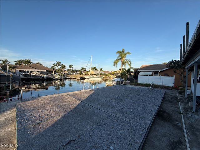 1531 SW 58th LN, Cape Coral, FL 33914