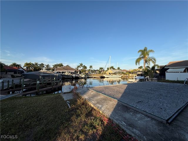 1531 SW 58th LN, Cape Coral, FL 33914