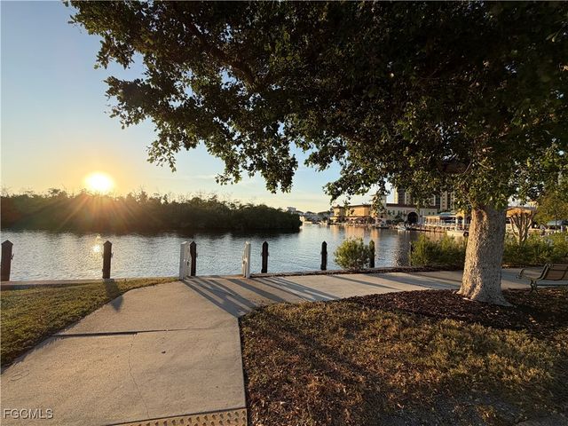 1531 SW 58th LN, Cape Coral, FL 33914