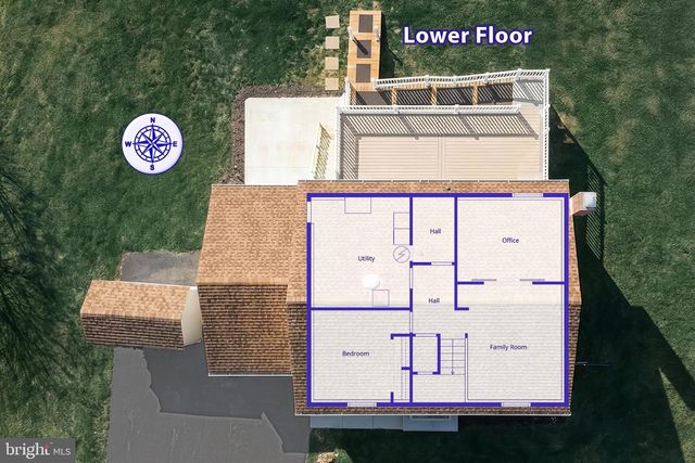 2 DUTTON RD, New Freedom, PA 17349