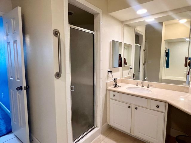 7701 Rialto BLVD 1328, Austin, TX 78735