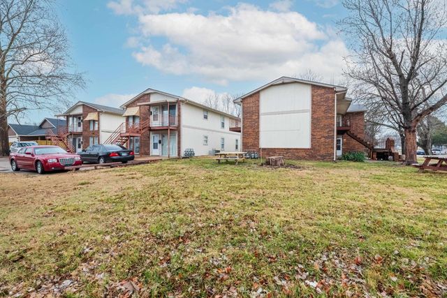 1646 S Fern St, Wichita, KS 67213