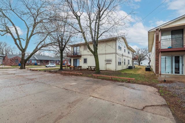 1646 S Fern St, Wichita, KS 67213