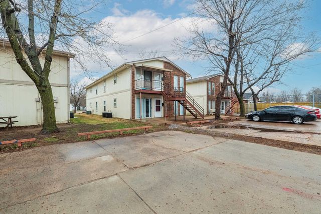 1646 S Fern St, Wichita, KS 67213