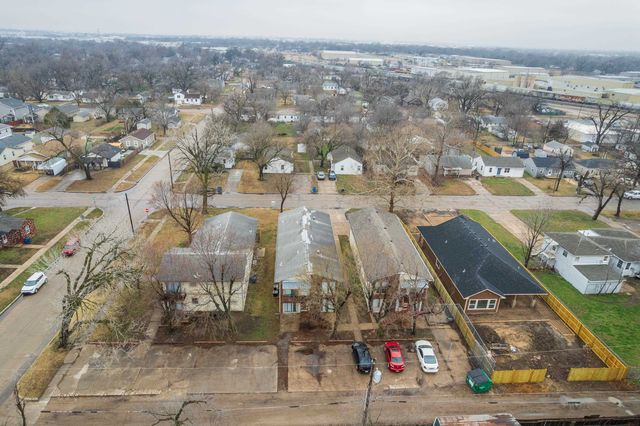 1646 S Fern St, Wichita, KS 67213