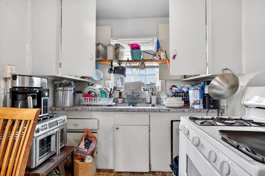 Image 25 of property listing at 782 Kilbreth Avenue, Salinas, CA 93905