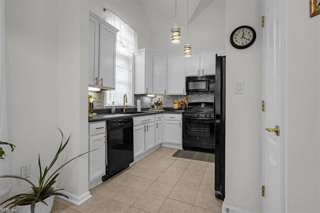 100 Bluff Terrace, Newport News, VA 23602