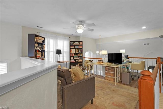 100 Bluff Terrace, Newport News, VA 23602