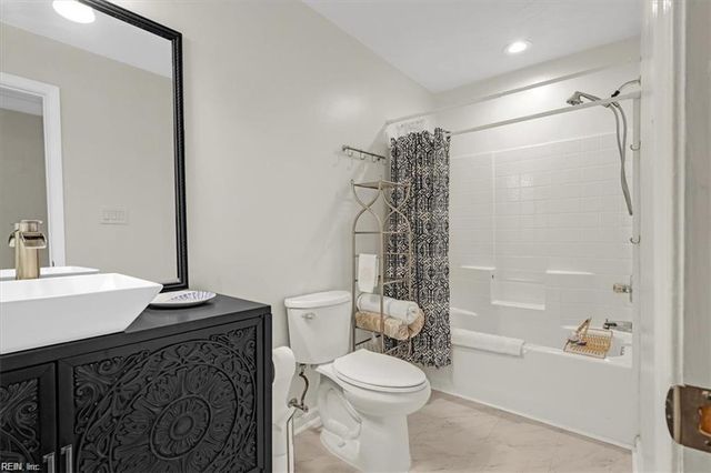 100 Bluff Terrace, Newport News, VA 23602