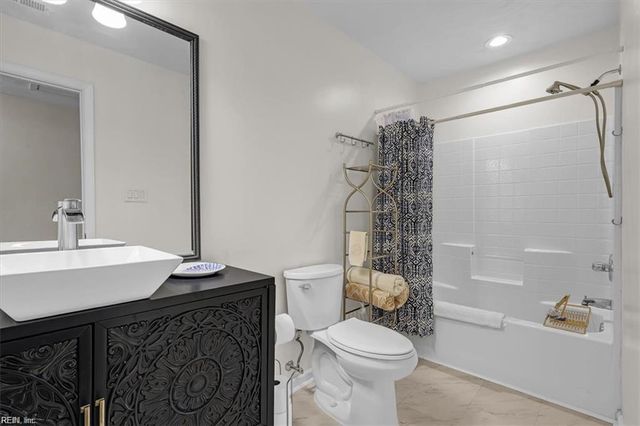 100 Bluff Terrace, Newport News, VA 23602