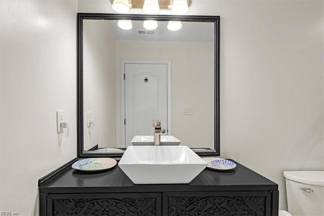 100 Bluff Terrace, Newport News, VA 23602