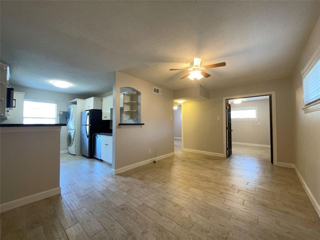 1502 Heights Boulevard 4, Houston, TX 77008