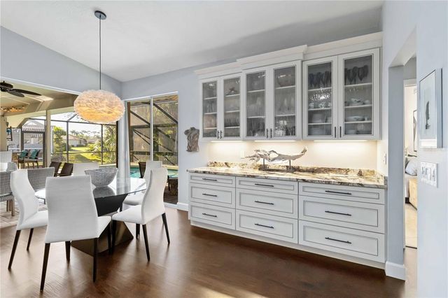 7324 LINKS COURT, Sarasota, FL 34243
