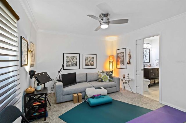 7324 LINKS COURT, Sarasota, FL 34243