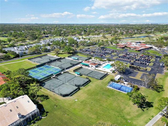 7324 LINKS COURT, Sarasota, FL 34243