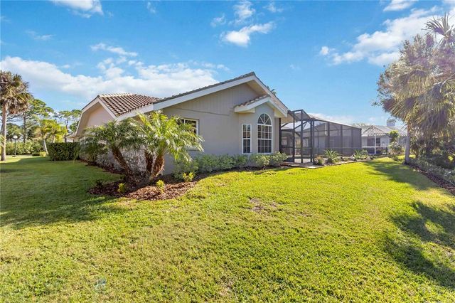 7324 LINKS COURT, Sarasota, FL 34243